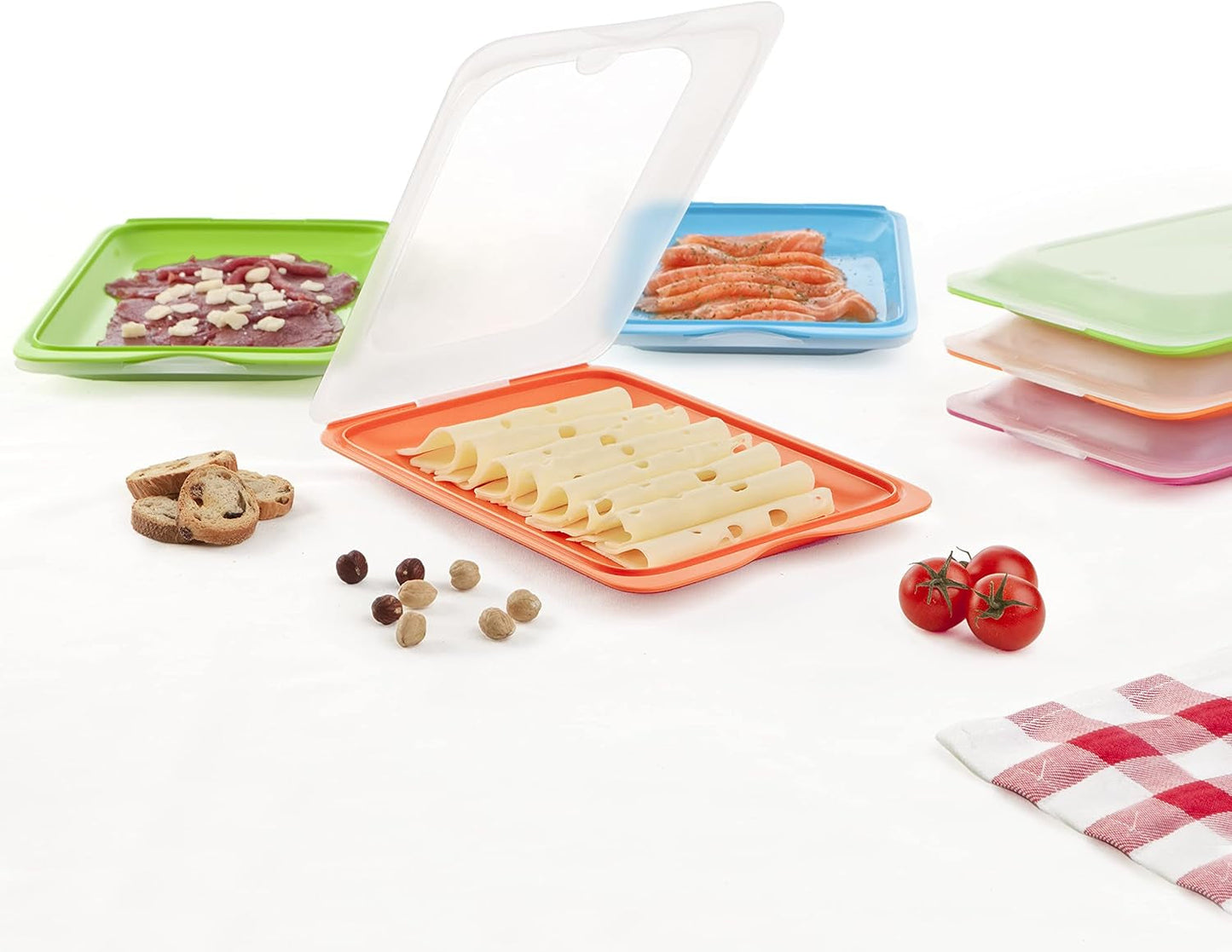 TATAY Fresh Slicer Box Lot de 4, sans BPA, réutilisable, empilable, lave-vaisselle et MWO, couleurs aléatoires. Mesure 17 cm x 3,2 cm x 25,2 cm Boîtes de conservation des aliments Naty Shop