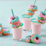 Wilton Donut-Backform Mit 12 Mulden Donutform, Hochwertige Donut Backform Mit Antihaftbeschichtung Für 12 Mini-Donuts, Spülmaschinenfest Moules et plaques pour la pâtisserie Naty Shop