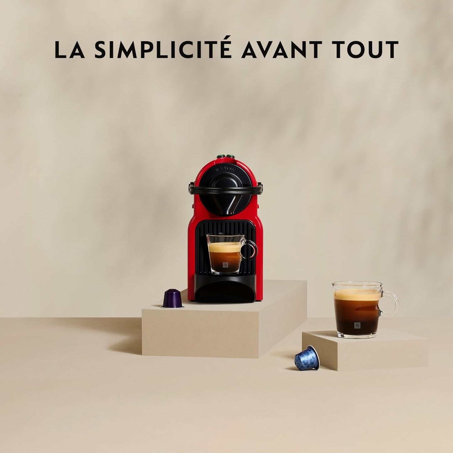 Krups Nespresso Inissia Machine à Expresso - Machine à Expresso Compacte pour Capsules de Café, Pression 19 Bars, Chauffage Rapide en 25 Secondes, Fonction Économie d'énergie, Réservoir d'eau 0,7 L, Rouge, Modèle YY5506FD