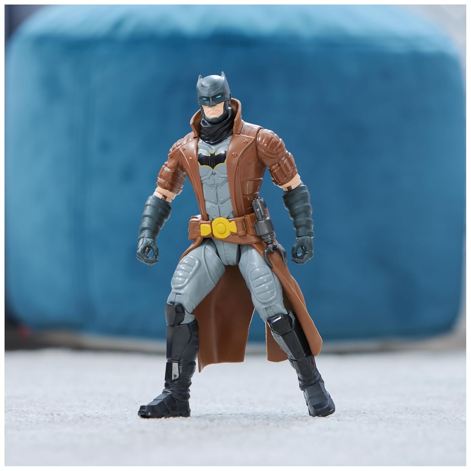 Figurine d'action Batman DC Comics de 30 cm de haut, entièrement mobile pour des aventures passionnantes et des cascades pleines d'action. Jouet pour enfants à partir de 3 ans. Figurines d'action Naty Shop