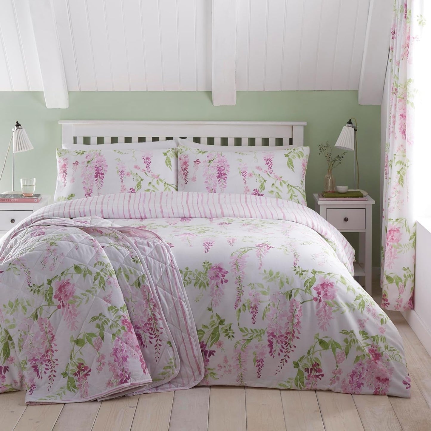 Dreams & Drapes Design - Wisteria - Couvre-lit matelassé - 200 Cm X 230 Cm en rose Lits et Couvertures DREAMS AND DRAPES