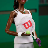 Barbie Inspiring Women Series Venus Williams Poupée mannequin avec uniforme signé et raquette de tennis avec boîte de présentation HRM49