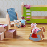 HABA 306696 - Ensemble de jeu Little Friends Family Time, accessoires de poupée flexibles, à partir de 3 ans