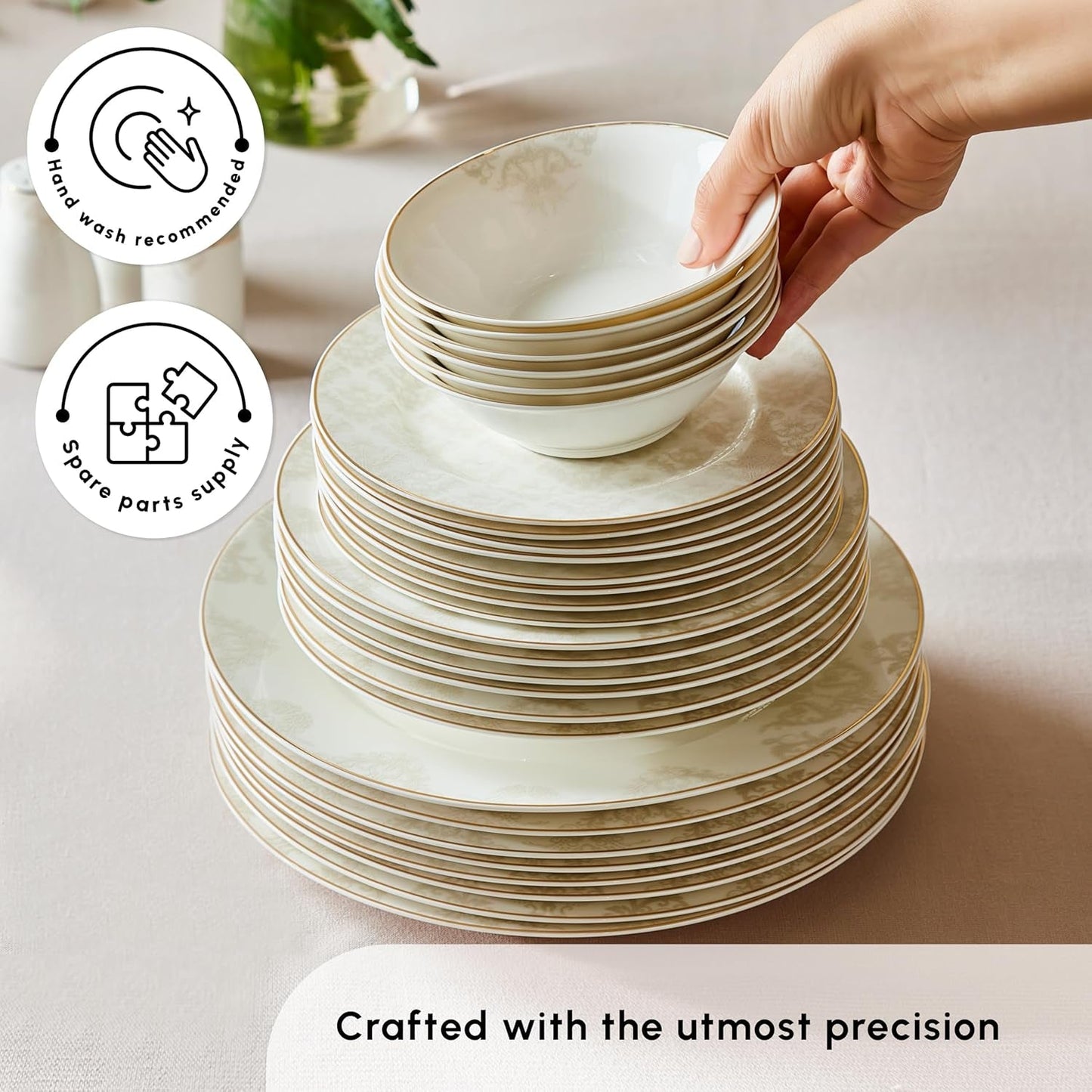 Karaca Elegance Bone Siena Service de table pour 12 personnes, service de table moderne en porcelaine, service de table avec bols à soupe, plateau de service, assiettes creuses, assiettes à dessert – Blanc et doré
