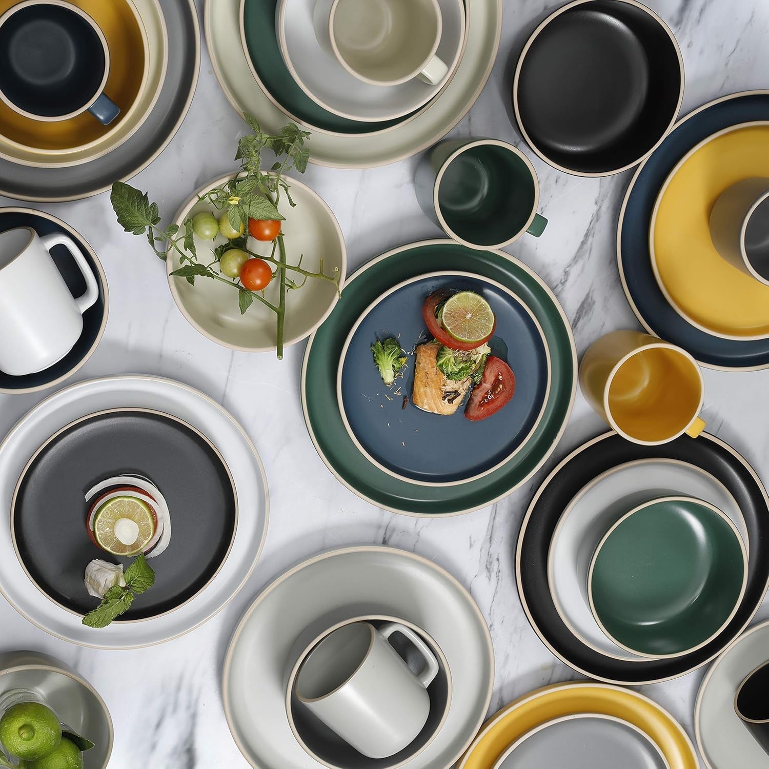 Zuma Ménagère ronde 16 pièces, assiettes, bols, tasses, couverts, service pour quatre (16 pièces), vert