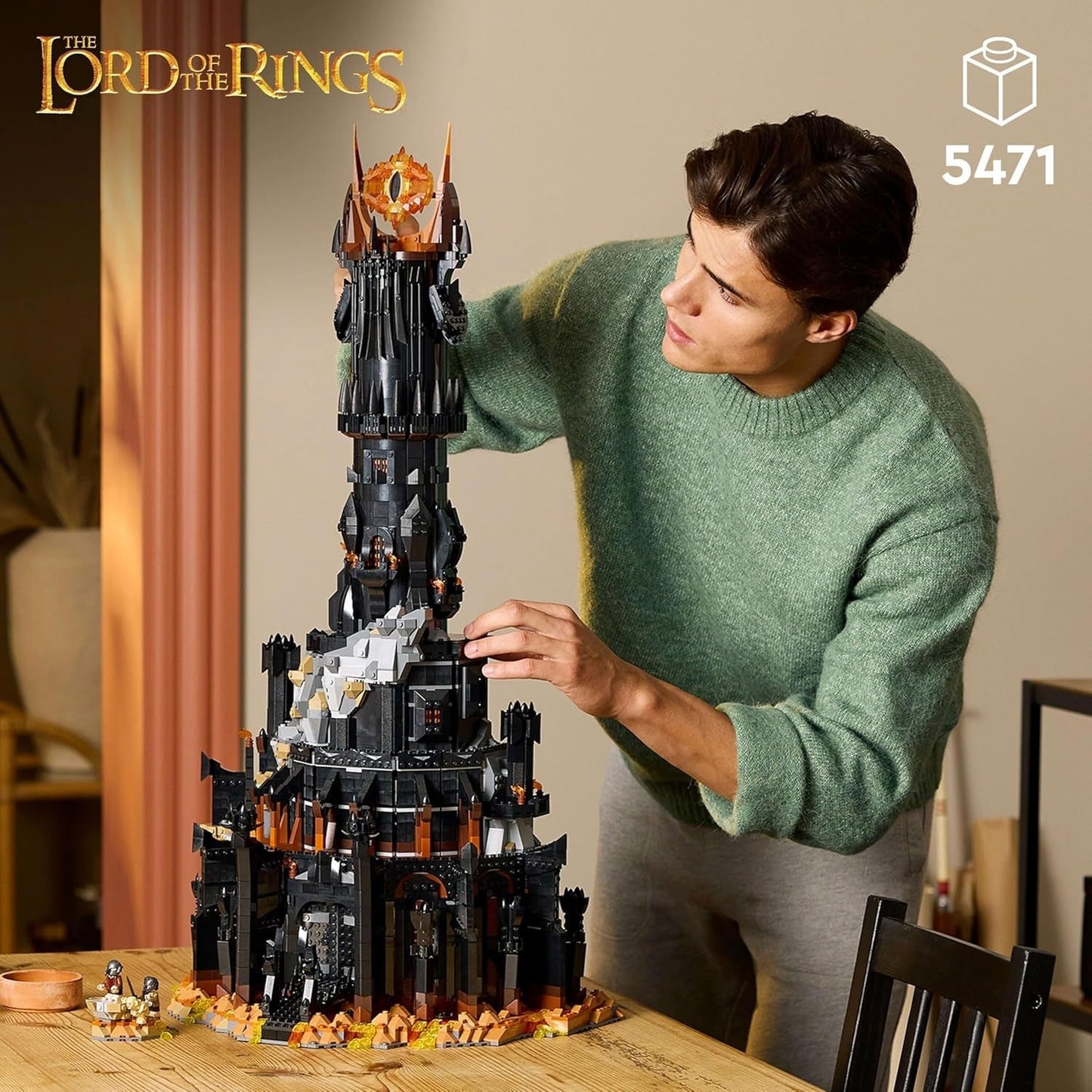 LEGO Icons Le Seigneur des Anneaux : Barad-Door Ensemble de construction pour adultes avec figurines de Sauron, Gothmog, Orc, Frodon, Sam et Gollum Souvenirs de films Fan à collectionner 10333 Jeux de construction Acheter dans le LEGO-Store
