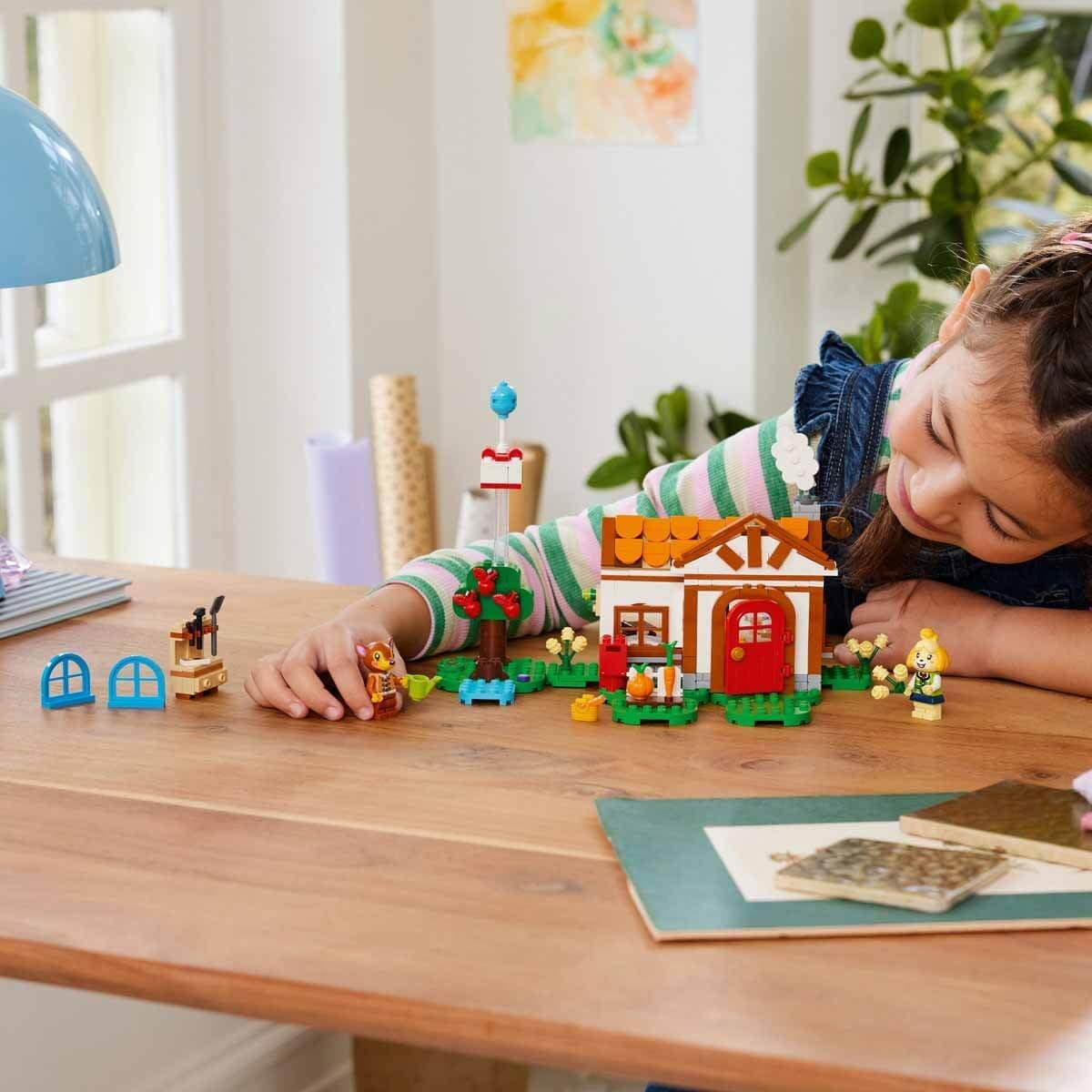 Ensemble LEGO Animal Crossing Nook's Shop et Sophie's House, jouet créatif pour enfants avec 2 mini figurines de la série de jeux vidéo, cadeau pour filles et garçons à partir de 7 ans 77050 Jeux de construction Besuche den LEGO-Store