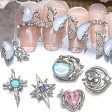 16 Style Luxus Mond Stern Nagel Charms 3D Nail Charms Y2K Legierung Strasssteine ​​​​Bogen Schmetterling Nagel Schmuck Metall Nail Art Charms Nägel Glitzersteine ​​​​Nailart Strass Nageldesign Zubehör