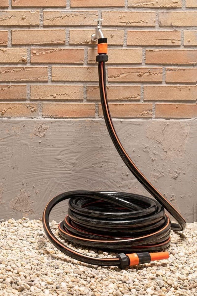 Tuyau d'arrosage BLACK+DECKER 15 mètres - Ø19MM - PVC résistant - Arrosage du jardin, lavage de la voiture, remplissage de la piscine - Compatible avec tout robinet standard - Noir/Orange