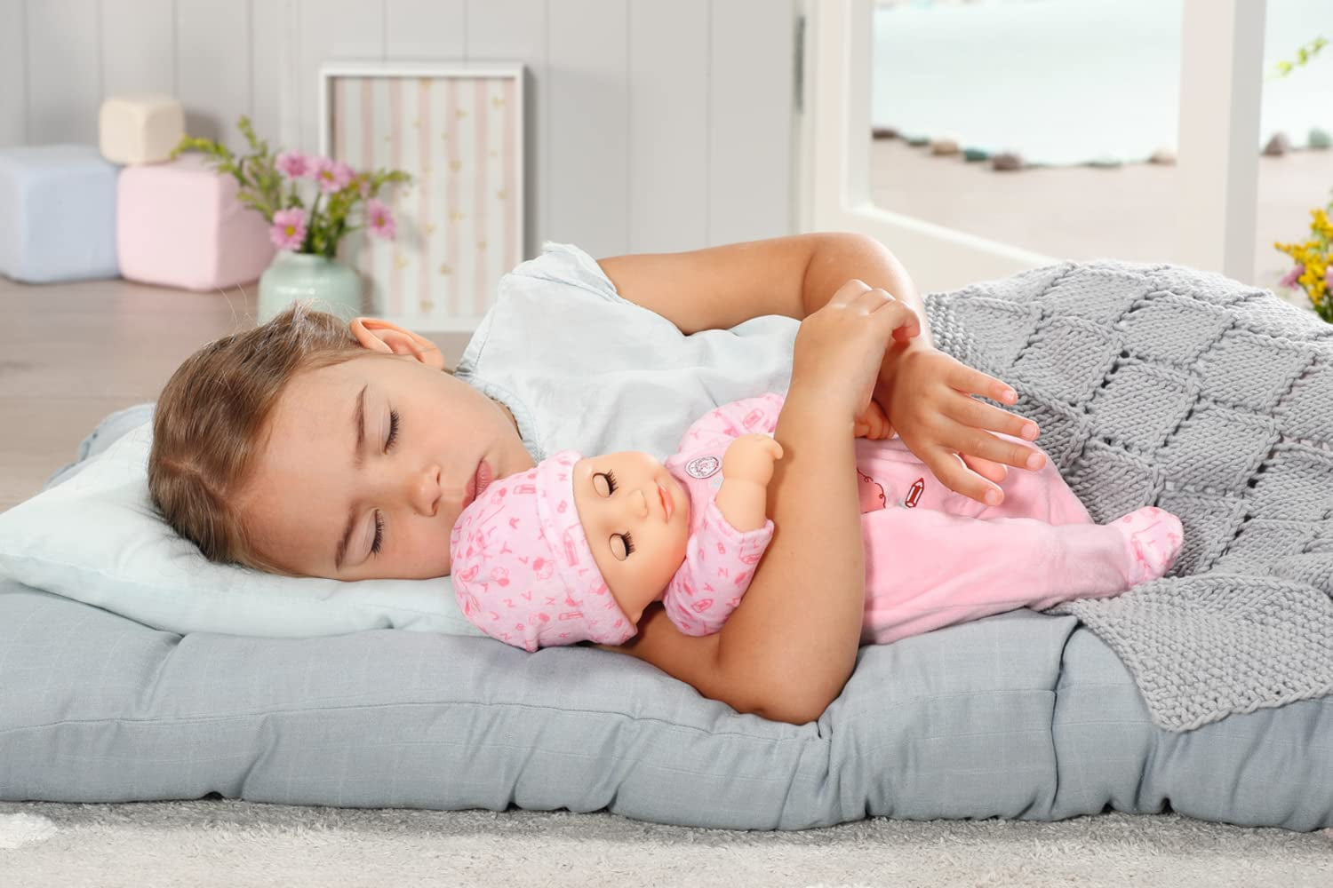 Annabell Poupée douce Little Annabell 36cm, avec corps en tissu et yeux endormis, 36cm, 709870 Zapf Creation
