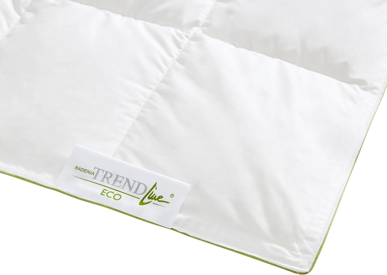 Couette chaude Badenia Trendline Eco avec 90% duvet et 10% plumes classe I, 135 X 200 cm, blanche, certifiée Oeko-Tex, produite selon la norme de qualité allemande Couettes et couettes Naty Shop
