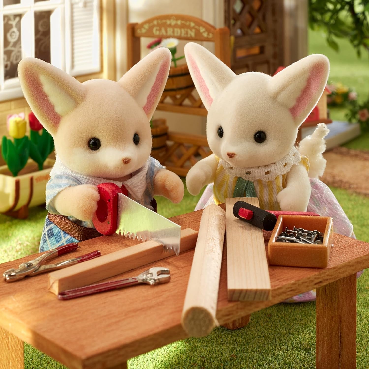 Sylvanian Families L5696 Poupées Family Desert Fox Naty Shop