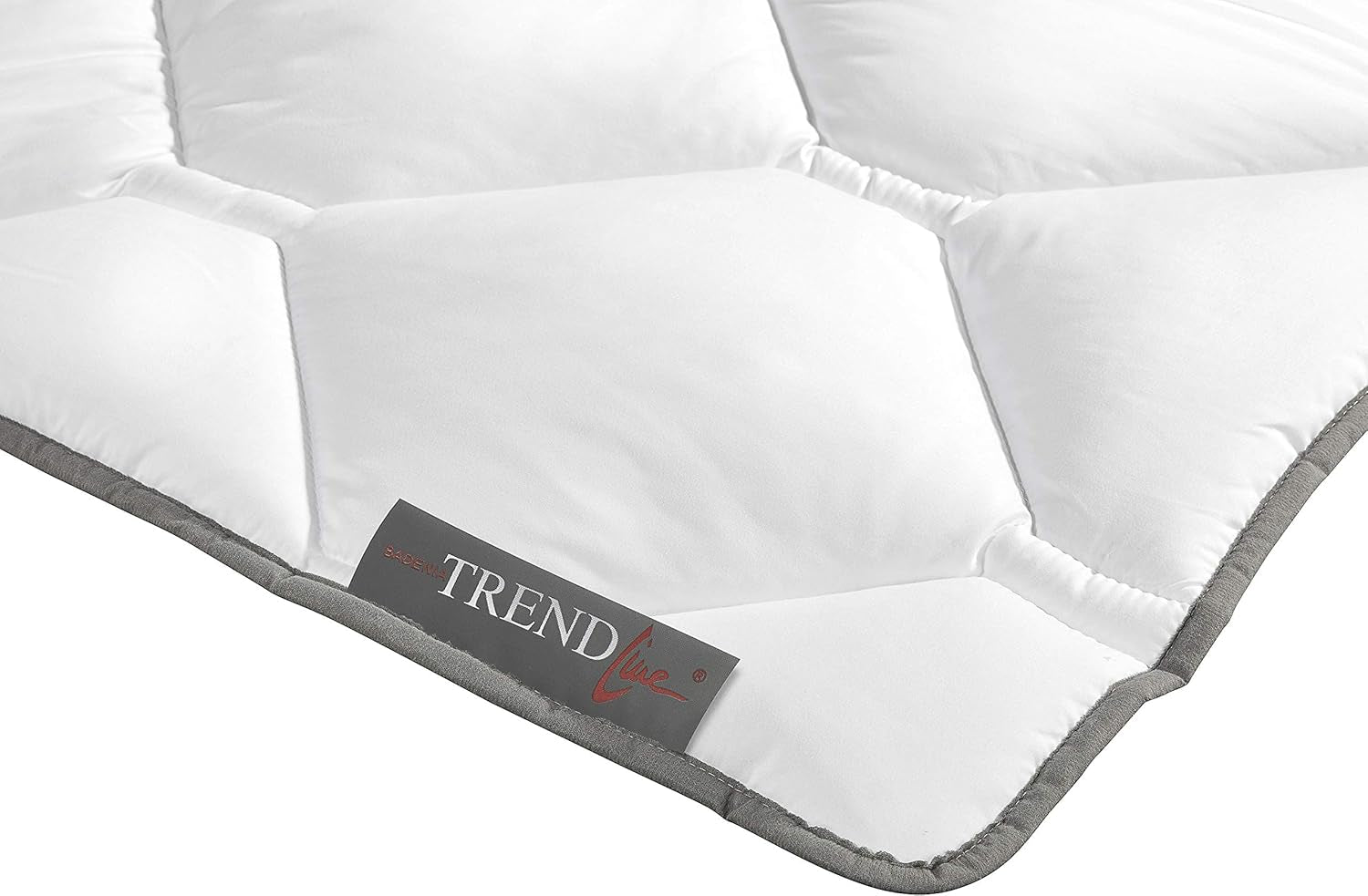 Badenia Trendline Couette résistante à l'ébullition, légère pour l'été, lavable en machine jusqu'à 95 degrés, 135 x 200 cm, certifiée Oeko-Tex, fabriquée en Allemagne Quilts et Quilts Naty Shop