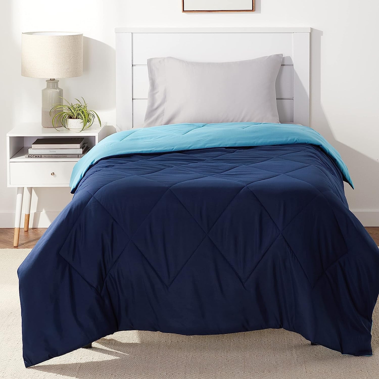 Housse de couette en microfibre Amazon Basics, utilisable des deux côtés, 220 X 240 Cm, gris/noir Couettes et couettes Naty Shop Bleu marine/bleu ciel 135X200 Cm
