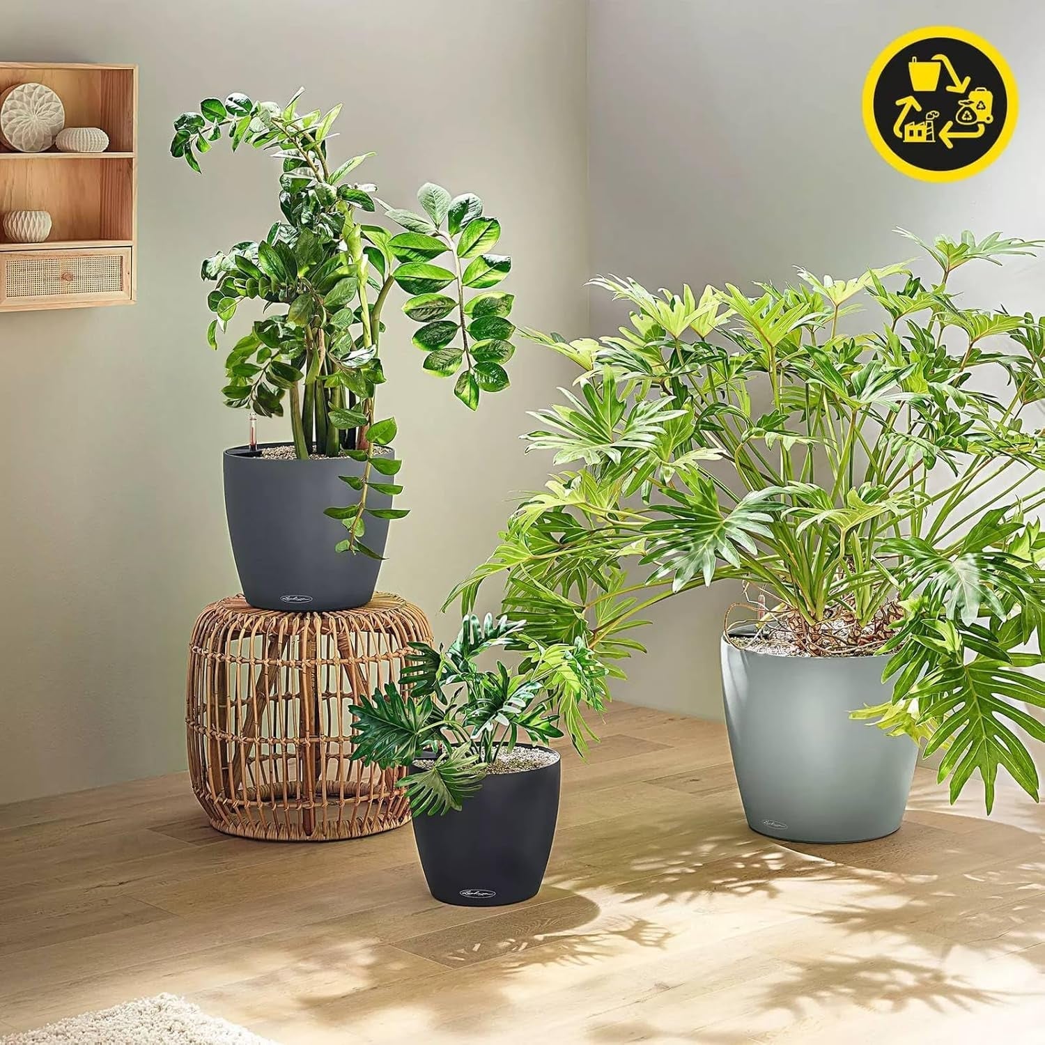 Jardinière LECHUZA Classico Couleur ECO 60 Gris Foncé | Jardinière avec système d'arrosage et indicateur de niveau d'eau | Fabriqué à partir de plastique 100 % recyclé | Finition mate | Ø60 x 55,5 cm | 18955