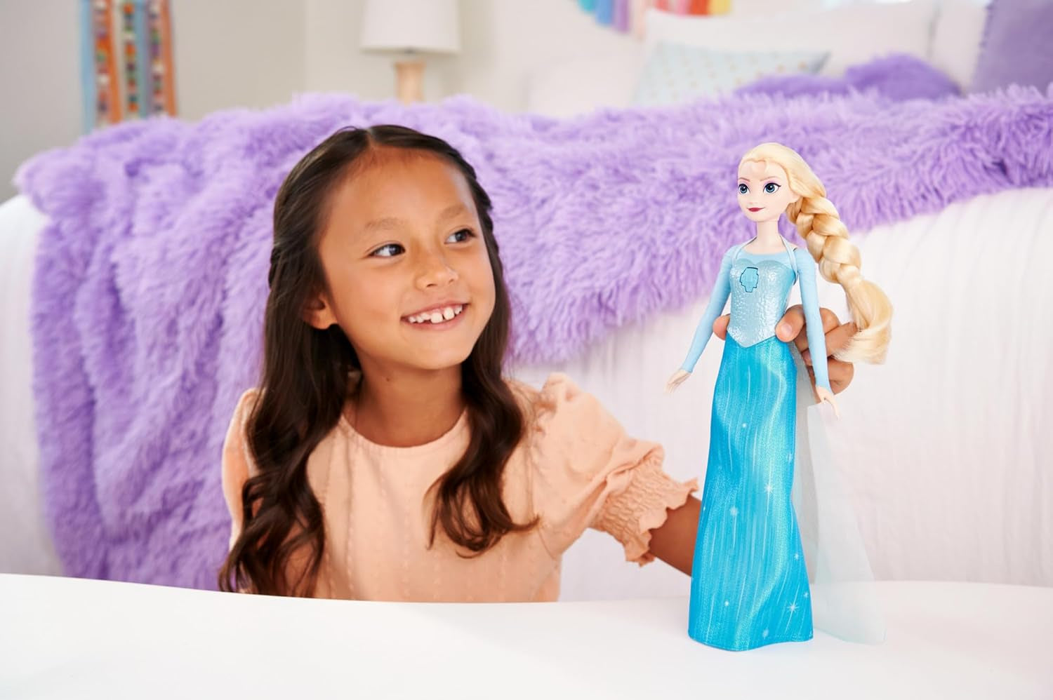 Mattel Toys Disney Frozen Elsa poupée chantante en tenue emblématique, chante « Let It Go » du film Disney en anglais, français, allemand, italien, JDL58