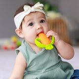 Infantino Lil' Nibbles, anneau de dentition en silicone texturé, jouet de dentition pour bébé sans BPA, doux, facile à tenir, stimulation sensorielle pour nourrissons, carotte