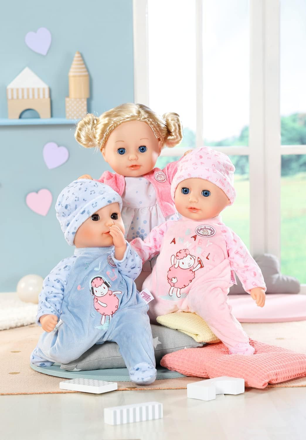 Annabell Poupée douce Little Annabell 36cm, avec corps en tissu et yeux endormis, 36cm, 709870 Zapf Creation
