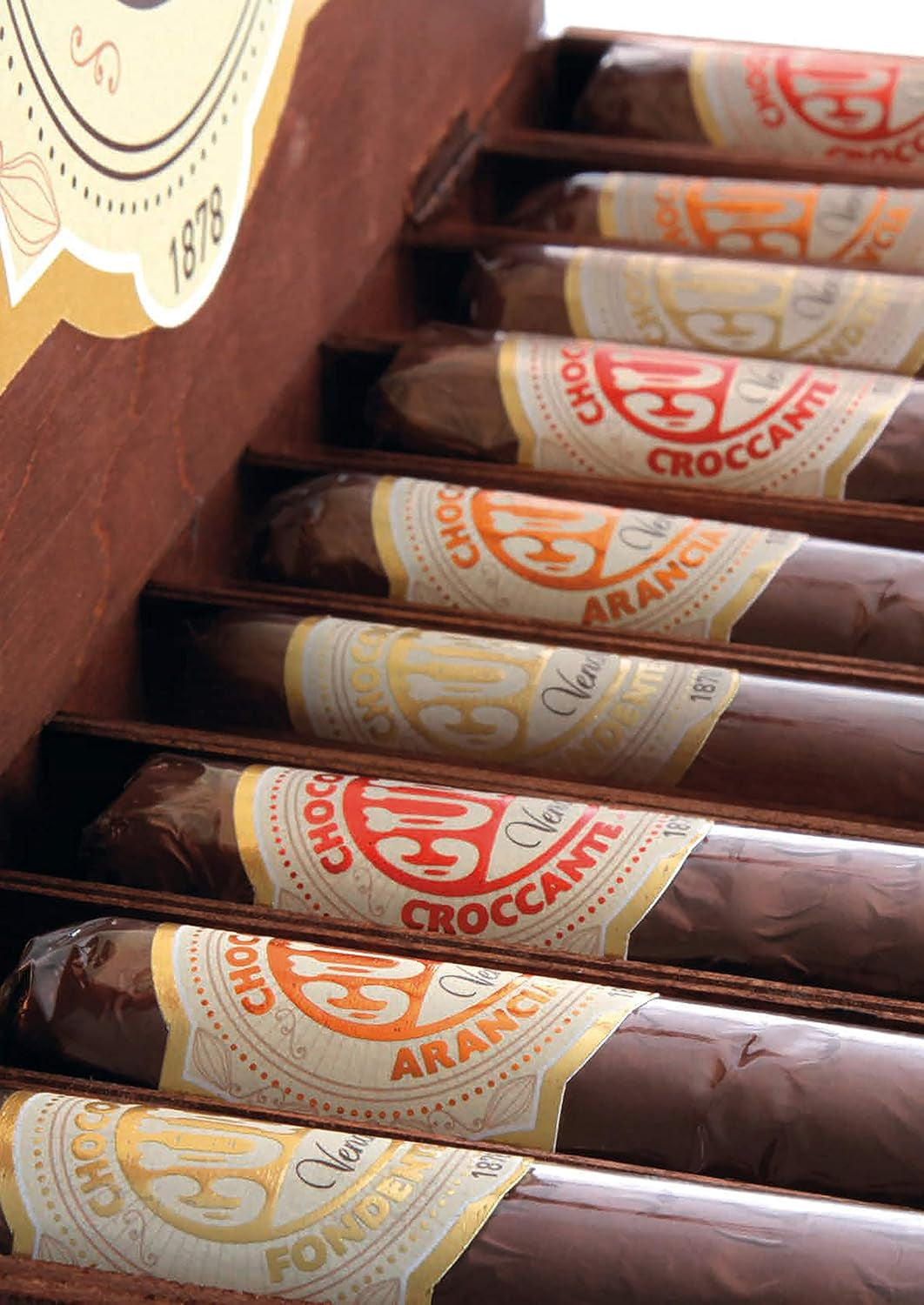 Venchi - Chocolat au lait et chocolat noir 56% cigare aux écorces d'orange de Sicile confites, 100g, sans gluten, sans colorants ni conservateurs