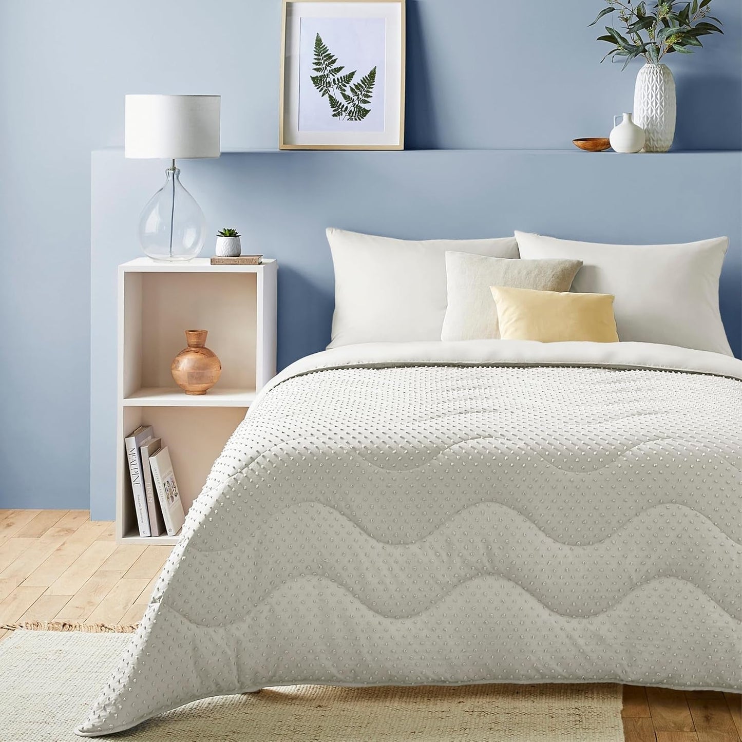 Couette Night Lark sans housse, 4,5 Tog, King Size, collection Dot touffetée, literie de luxe, hypoallergénique, lavable en machine, couettes et couettes sable chaud Naty Shop