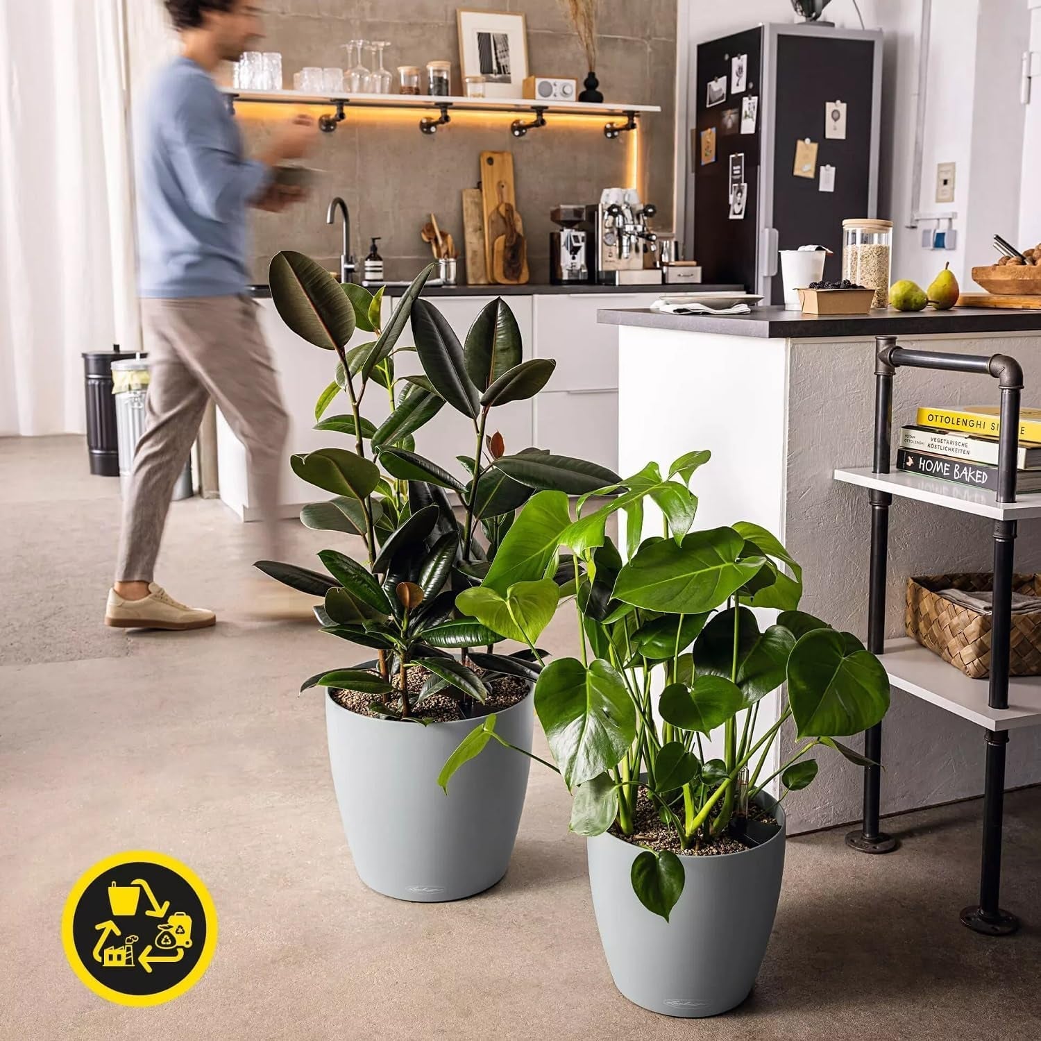 LECHUZA Pot de Fleur Classico Color ECO 35 Gris Clair avec Système d'Arrosage et Indicateur de Niveau d'Eau | Fabriqué en plastique 100 % recyclé | Finition mate | Ø 34,5 x 32,5 cm | 18930