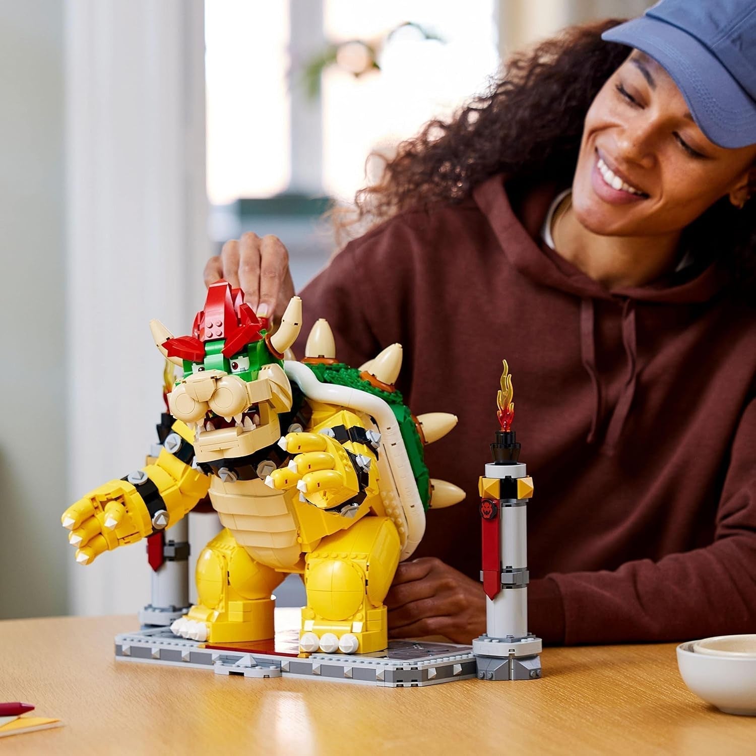 LEGO Super Mario The Mighty Bowser Kit de modèle 3D Grand ensemble de figurines à collectionner comprenant une plateforme de duel Idée cadeau pour les fans À afficher comme décoration de pièce 71411 Jeux de construction Besuche den LEGO-Store