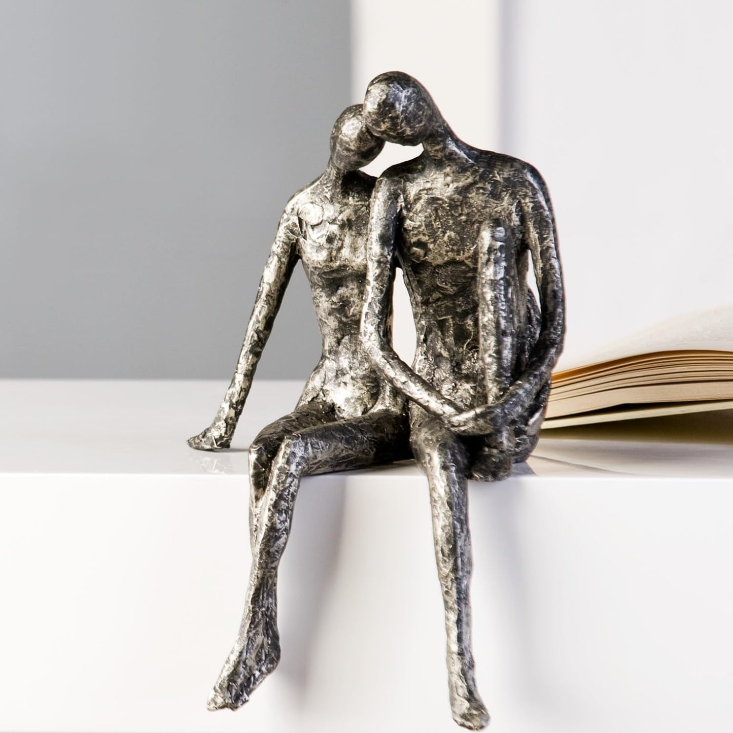 Sculpture Casablanca - Figurine décorative couple - Polyrésine - Couleur : argent antique Hauteur 25 cm Statuettes et sculptures Naty Shop