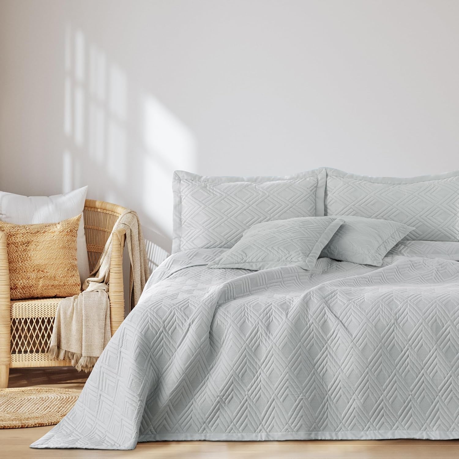Ameliahome Couvre-lit 170X210 Cm Couvre-lit Double Face Matelassage Ultrasonique Polyester Ophelia Vert Foncé Lits et Couvertures Besuche den AmeliaHome-Store Ophelia Silver 170X210 Cm