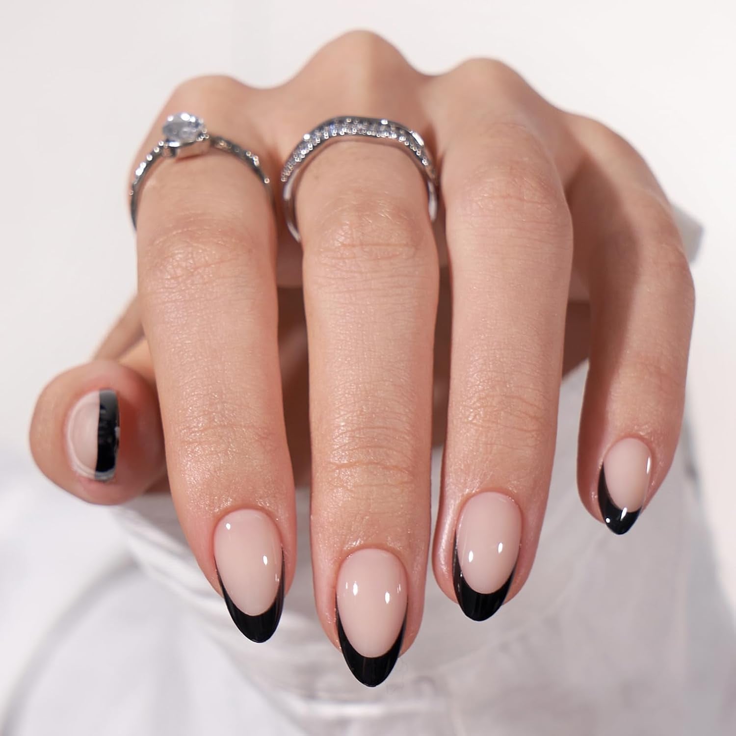 Btartbox Faux Ongles Carrés Courts Baby Boomer Colle Sur Blanc Dégradé Rose Faux Ongles Ongles Artificiels Courts avec Colle À Ongles 30 Pièces Faux Ongles Carrés