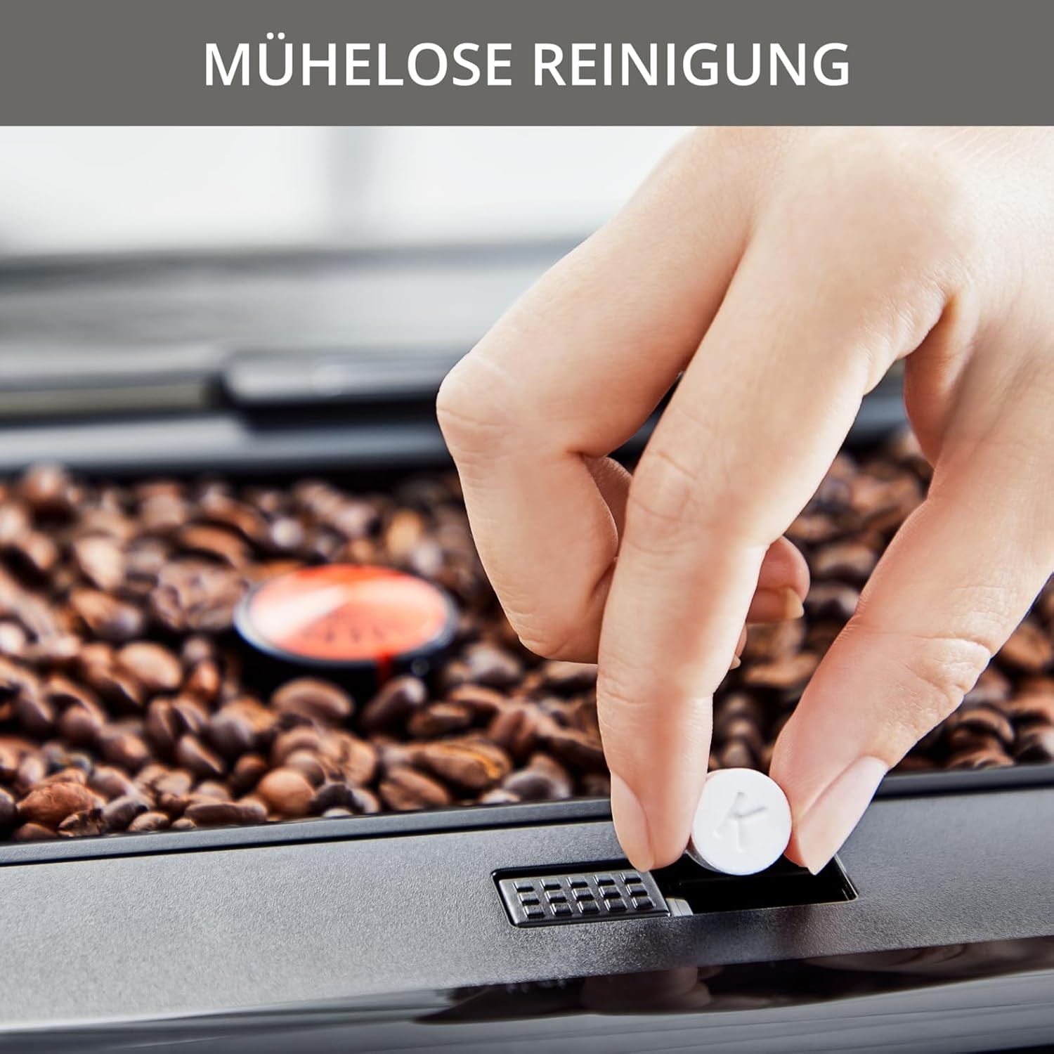 Machine à expresso entièrement automatique Krups Intuition Preference avec fonctionnement semblable à celui d'un smartphone, écran tactile couleur 3,5", technologie Smart Slide, système d'éclairage intuitif, 11 boissons, réservoir à lait, EA873810