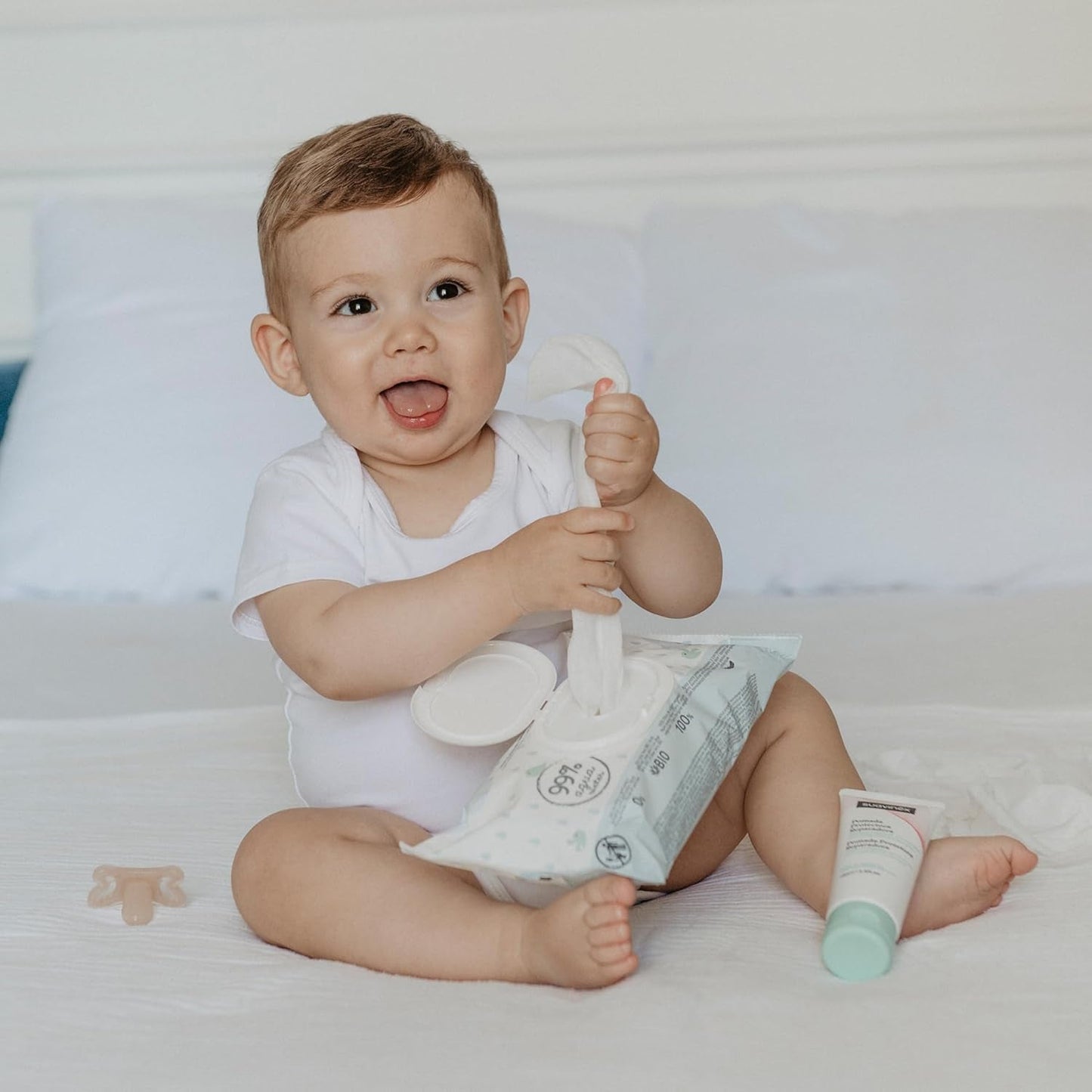 Suavinex Aqua Care Baby Wet Wipes 60 Count Lingettes nettoyantes 99 % d'eau Fibre végétale Aloe Vera Sans parfum Sans alcool Testé dermatologiquement Convient aux peaux sensibles