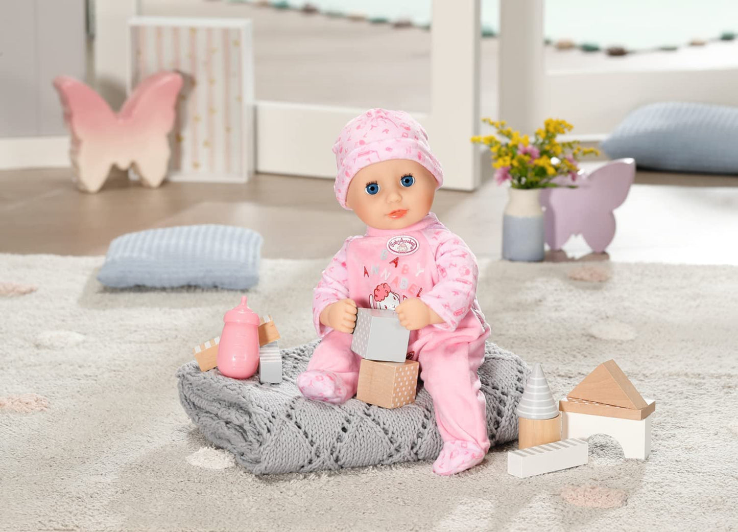 Annabell Poupée douce Little Annabell 36cm, avec corps en tissu et yeux endormis, 36cm, 709870 Zapf Creation