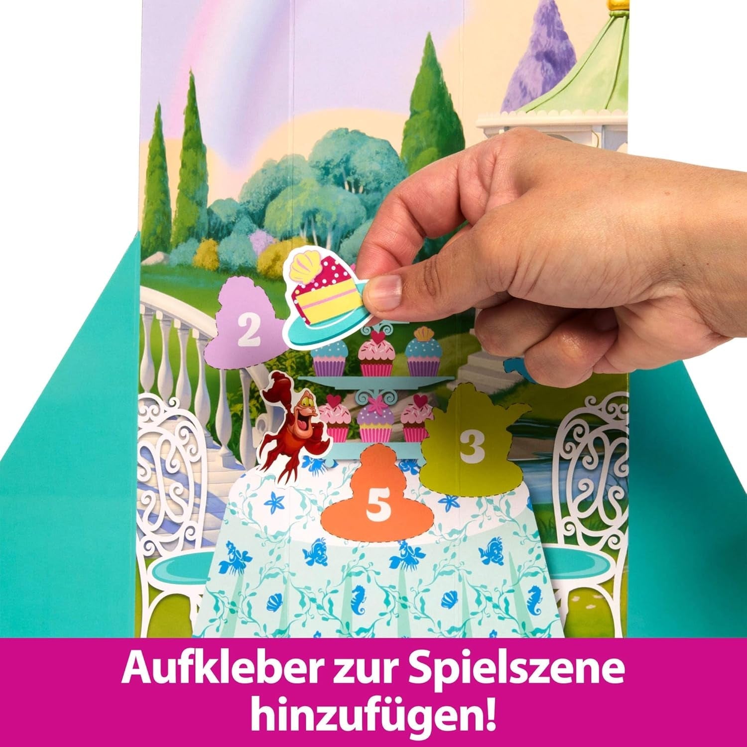 Mattel Disney Princess Ariel Spin & Reveal Fashion Doll Set avec 11 surprises, dont 5 accessoires, 5 autocollants et une scène de jeu inspirée du film HTV88