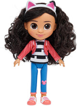 Gabby's Dollhouse Gabby Girl Doll 20 cm de haut Convient aux poupées Naty Shop à partir de 3 ans Titre par défaut
