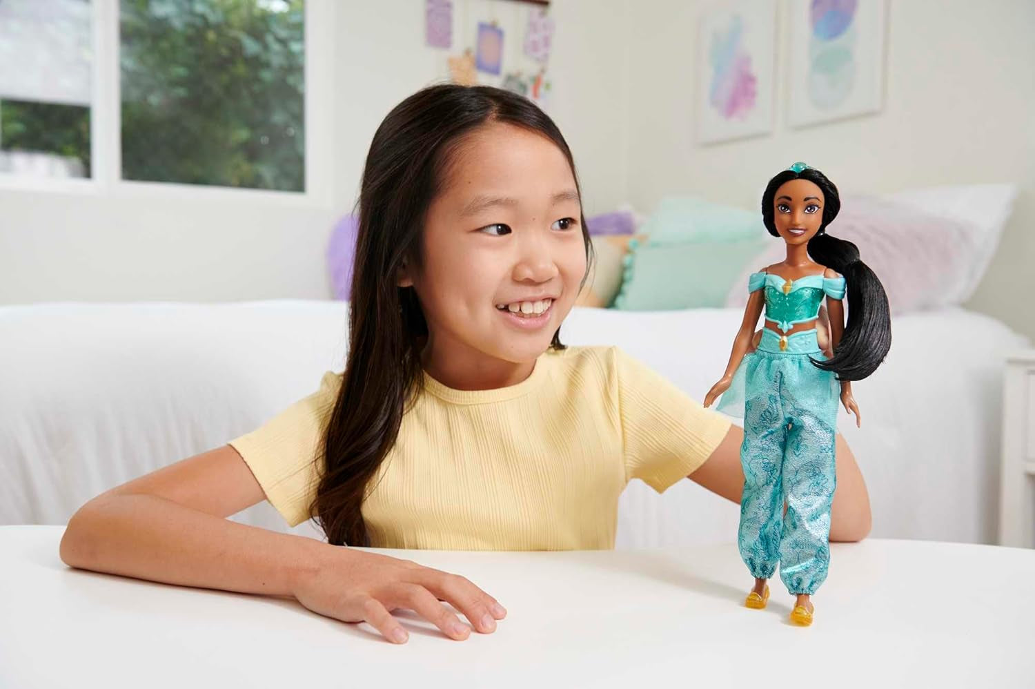 Mattel Disney Princess Toy Jasmine Fashion Poupée mobile avec vêtements étincelants et accessoires Cadeau inspiré du film Disney pour enfants HLW12 Naty Shop Dolls