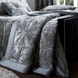 Catherine Lansfield - Couvre-lit double en faux velours écrasé - Polyester, Polyester, Argent, 53 X 23 X 53 cm Catherine Lansfield Silver Lits et couvertures 53 X 23 X 53 cm