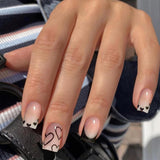 Faux ongles à pointe française carrée courte, 24 pièces, Design cœur blanc, ongles noirs en acrylique, couverture complète