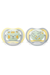Philips AVENT Sucette de nuit Ultra Air pour bébés de 18 mois et plus qui brillent dans le noir, pack de deux nuages/tigre (modèle SCF376/01)
