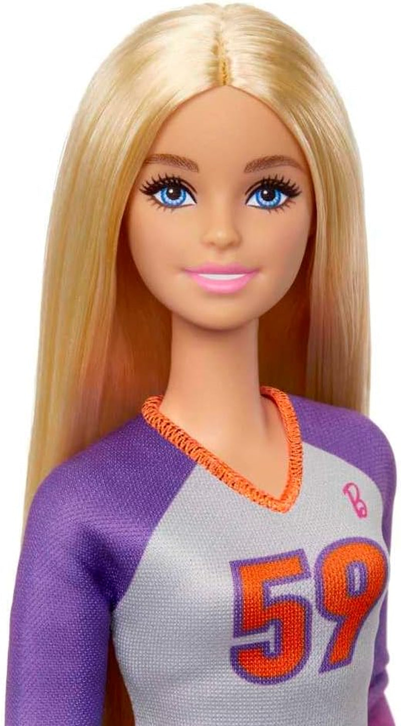 Barbie Made to Move - Poupée Joueuse de Volley-ball avec T-shirt et Ballon - 22 articulations pour un jeu réaliste, Comprend un équipement de Volley-ball et de Sport, HKT72