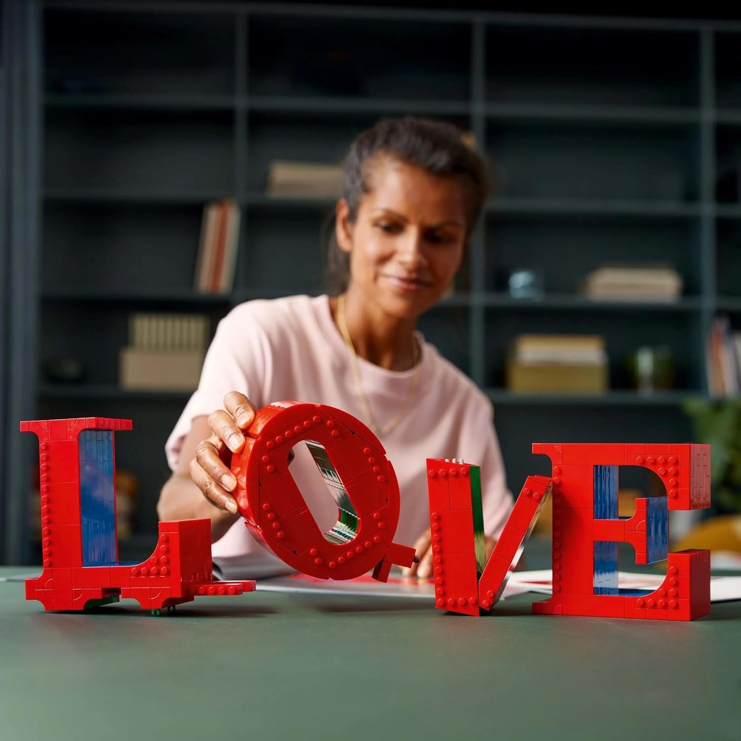 Ensemble de construction LEGO Art Love pour adultes Décoration d'intérieur Cadeau de Saint-Valentin et de fête des mères pour femmes et hommes Activité créative pour les amateurs d'art et de design 31214 Ensembles de construction Besuche den LEGO-Store