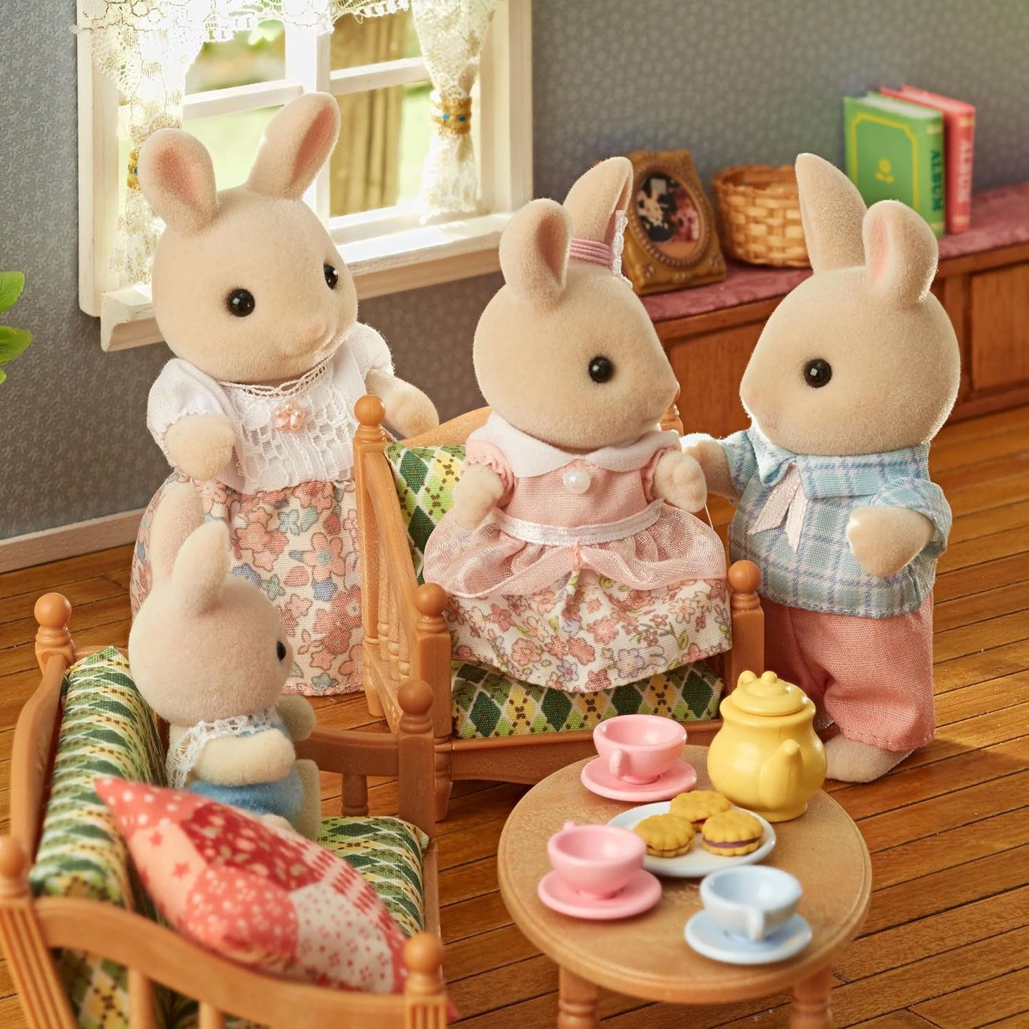 Sylvanian Families L5706 Famille Lapin Lait - Figurines de maison de poupée Naty Shop Dolls