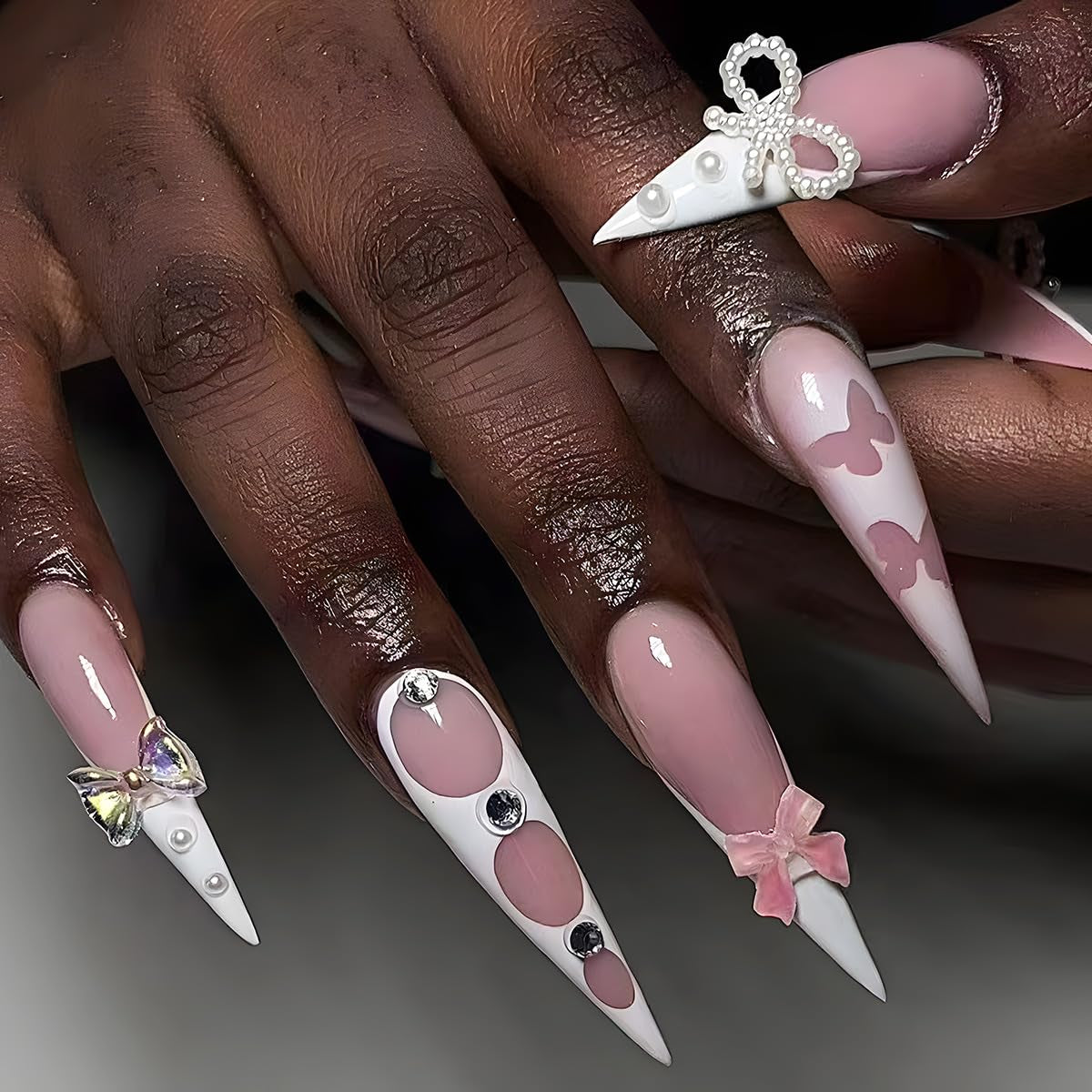 Mouyouglow longs ongles Stiletto laiteux blanc dégradé rose paillettes Cool faux ongles avec colle rose Ombre paillettes ongles artificiels