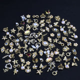 50 pièces de breloques à ongles dorées, mélange de styles, pierres scintillantes, perles, jambes, pierre de naissance, fleurs, strass, perles, bijoux, bijoux, décoration d'ongles DIY pour femmes