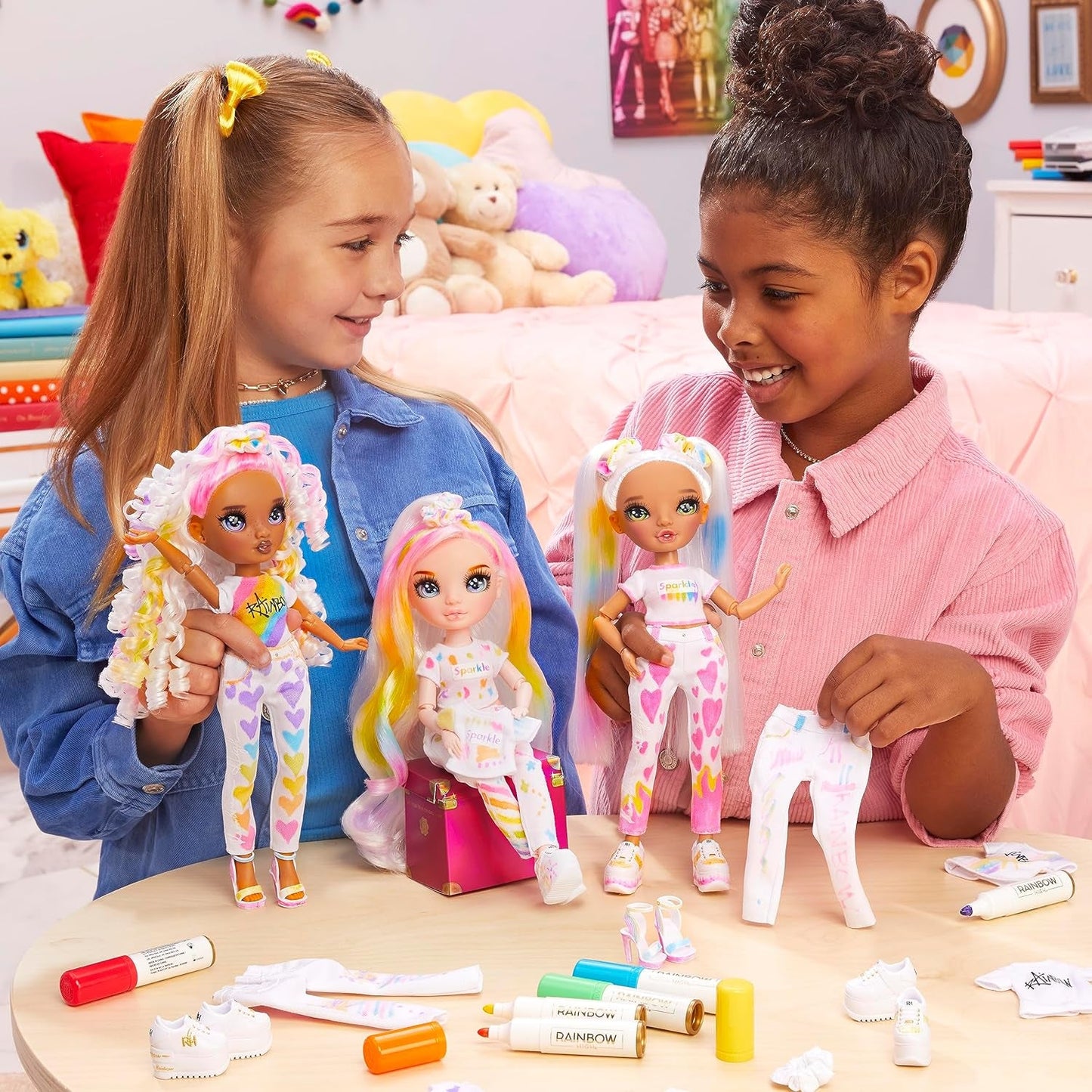 Rainbow High Color & Create DIY Modepuppe - Vert Augen, Zopfe, extra Top & Schuhe, abwaschbare Regenbogenstifte - Ausmalen, Gestalten, Spielen, Auswaschen - pour les enfants de 4 à 12 ans et les jeunes