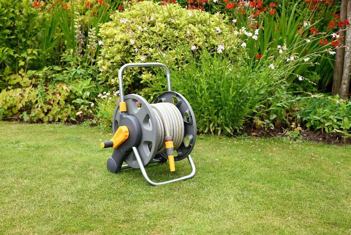 HOZELOCK - Enrouleur de tuyau 2 en 1 (ligne de support non incluse) 60 m : Autonome ou mural, facile à transporter mais robuste et durable. Utilisation flexible dans le jardin [2475R0000]