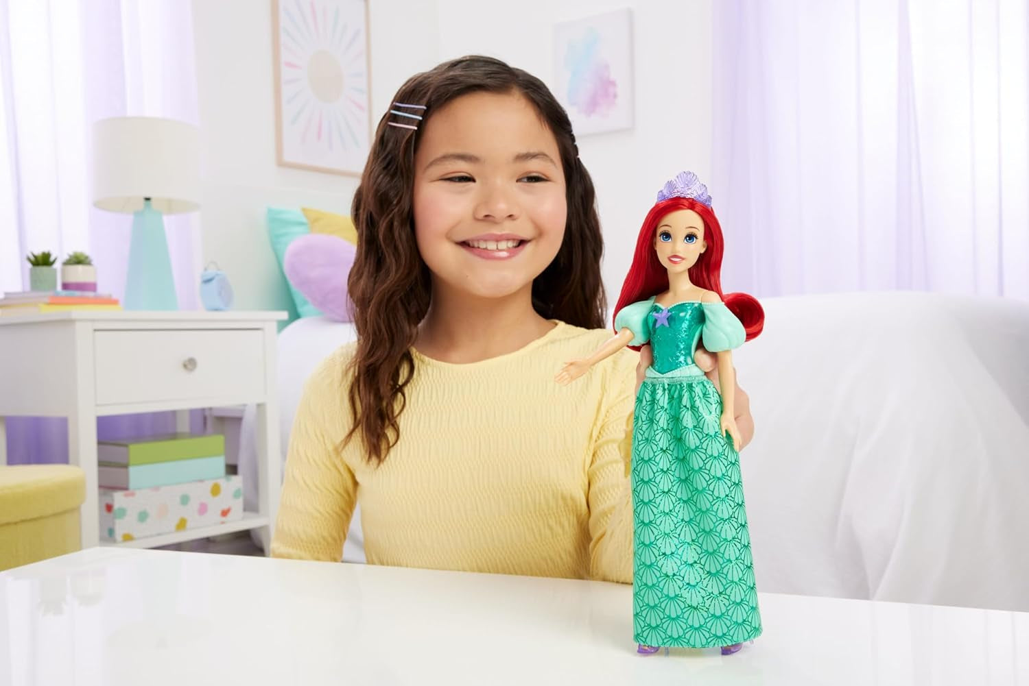 Mattel Disney Princess Ariel Poupée, cheveux longs, positionnables, chaussures et bandeau amovibles, cadeaux Disney, jouet pour 3 ans et plus, HLW10