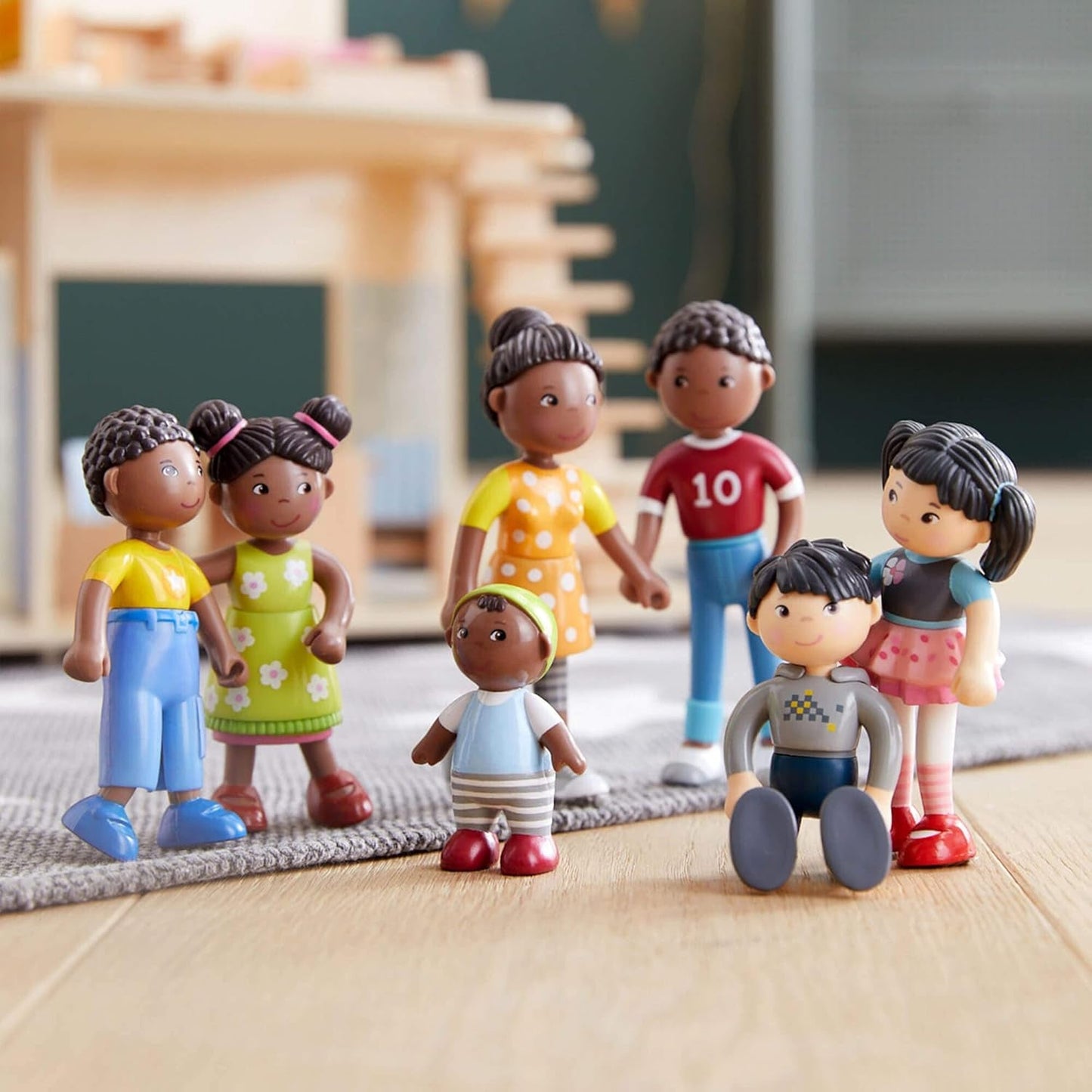 HABA 306696 - Ensemble de jeu Little Friends Family Time, accessoires de poupée flexibles, à partir de 3 ans