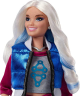 Mattel Disney Zombies 4 : L'aube des vampires Addison Wells - Poupée mannequin avec tenue détachable et 6 accessoires inspirés du film, JFG32