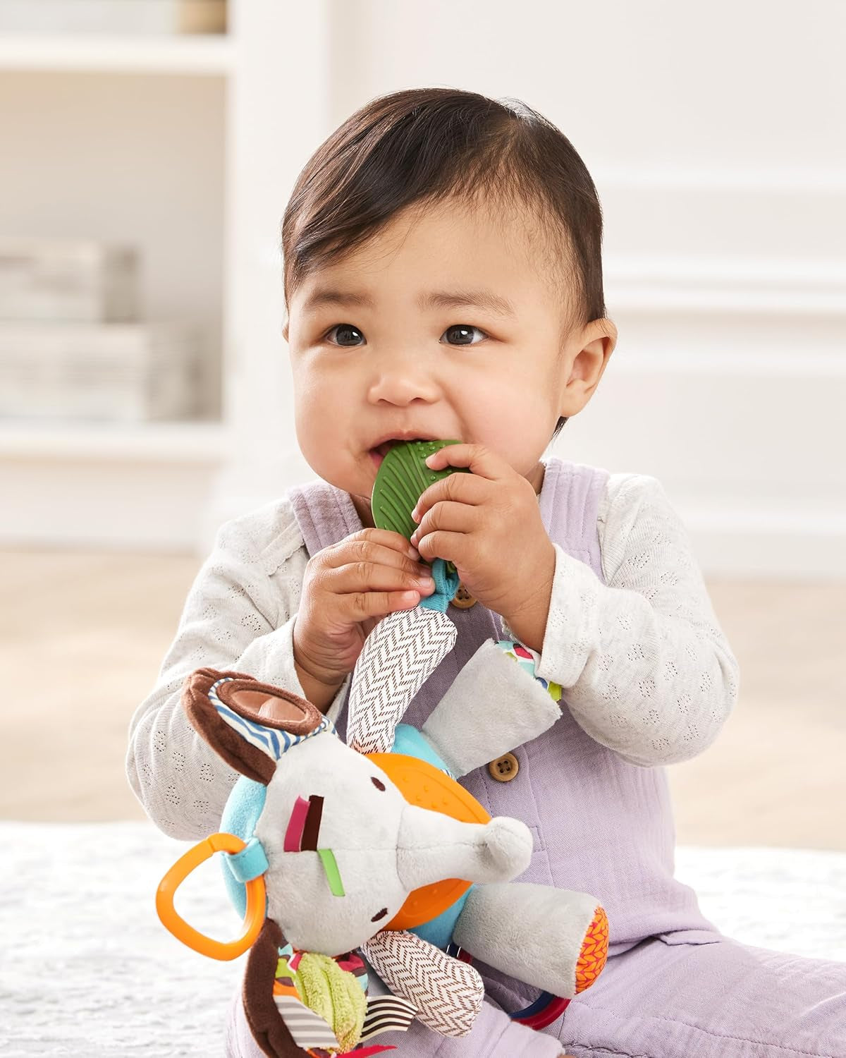 Skip Hop Bandana Buddies Jouet d'activité, Peluche pour bébés et enfants, Multicolore, Elephant Baby Toys Naty Shop