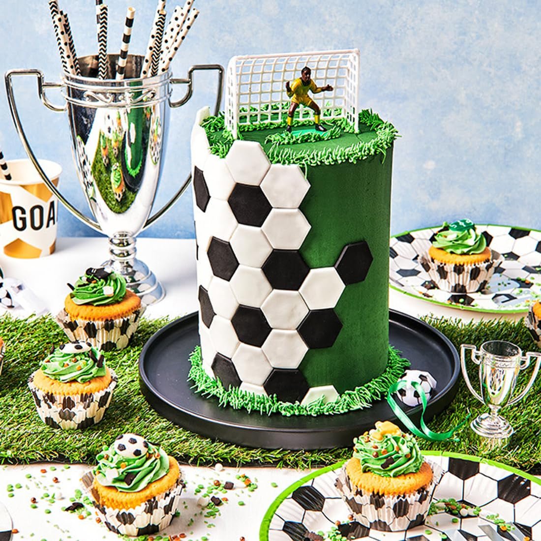 Fondant roulé FunCakes Raven Black : Facile à utiliser, lisse, flexible, doux et flexible, parfait pour décorer des gâteaux, Halal, casher et sans gluten, 250 g de pâte à sucre Naty Shop